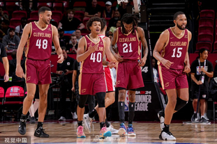 卡利亚里主帅：面对伊尔迪兹这种冠军球员，疏忽就会付出代价（卡利亚里主帅：对伊尔迪兹这类冠军级球员，哪怕一丝松懈都要付出代价）