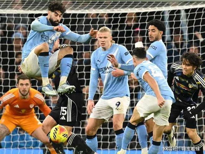 3年蛰伏，1个悬念：郑钦文的2026能否上演王者归来？（三年沉淀，一个问号：2026年郑钦文能否王者归来？）